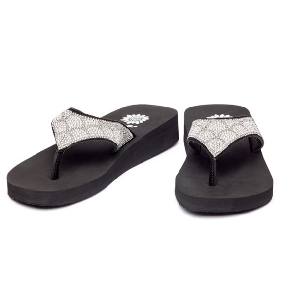 Yellow Box Zippie Clear Sandals - Picture 2 of 3
